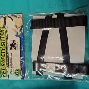 Car Safety Harness FOUR PAWS Pet Safety Dog Sitter Xtra Small 5 to 10 pounds